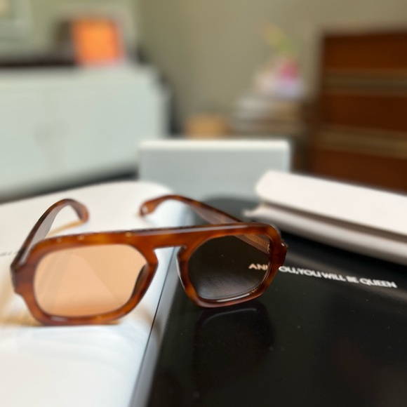 Stylish Brown Sunglasses for Women main image 7